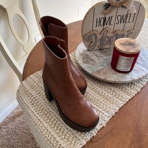 Maddon Girl Ankle Boots